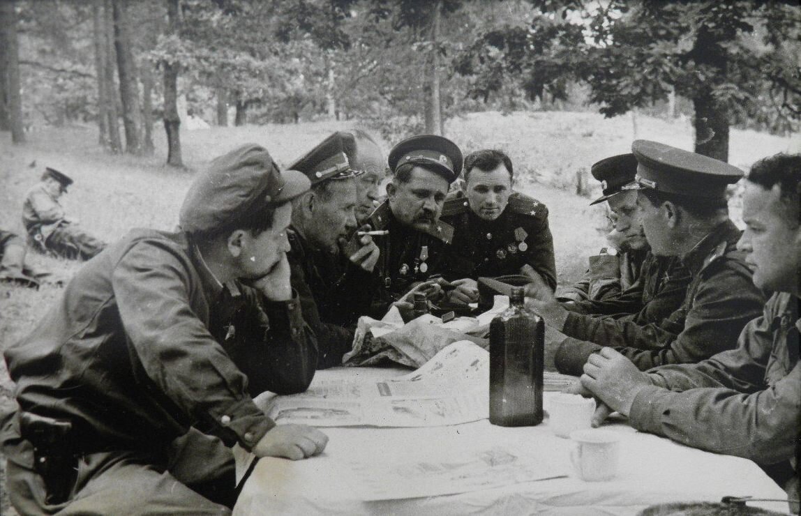 Партизанский комиссар. Партизанский отряд Ковпака. Сидор Артемьевич Ковпак. Путивльский Партизанский отряд Ковпака. Сидор Ковпак ВОВ.