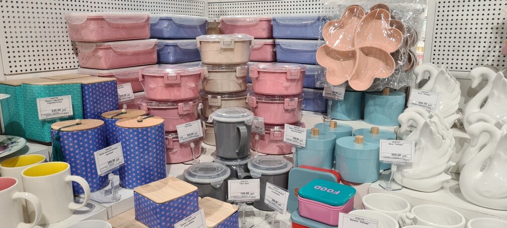 контейнеры для хранения нежных пастельных оттенков 