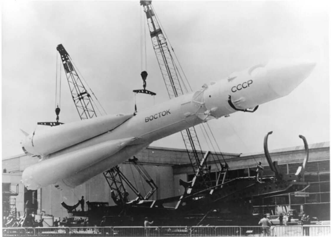 Ракета-носитель «Восток» на Парижском авиасалоне 1967 года