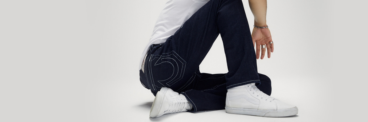 с сайта https://www.truereligion.com/