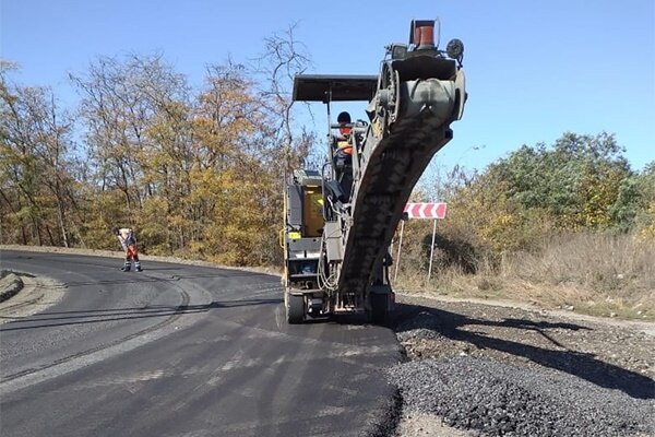 Ремонт улицы Сарматской. фото novochgrad.ru