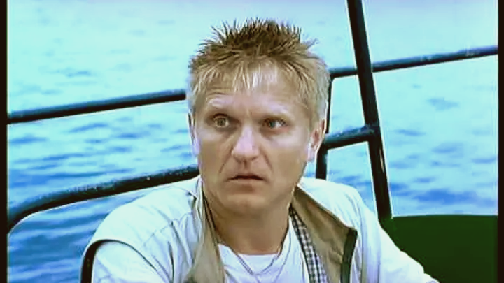 Многие зрители запомнили Русскина по роли Серёги в киноленте "Особенности национальной рыбалки"