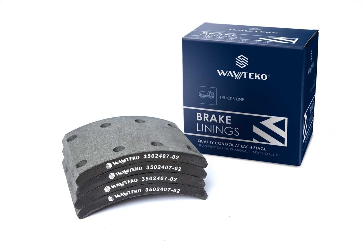 Накладка тормозная передняя 3502407-02 150х190 (8 отверстий) Wayteko Premium. Фото производителя