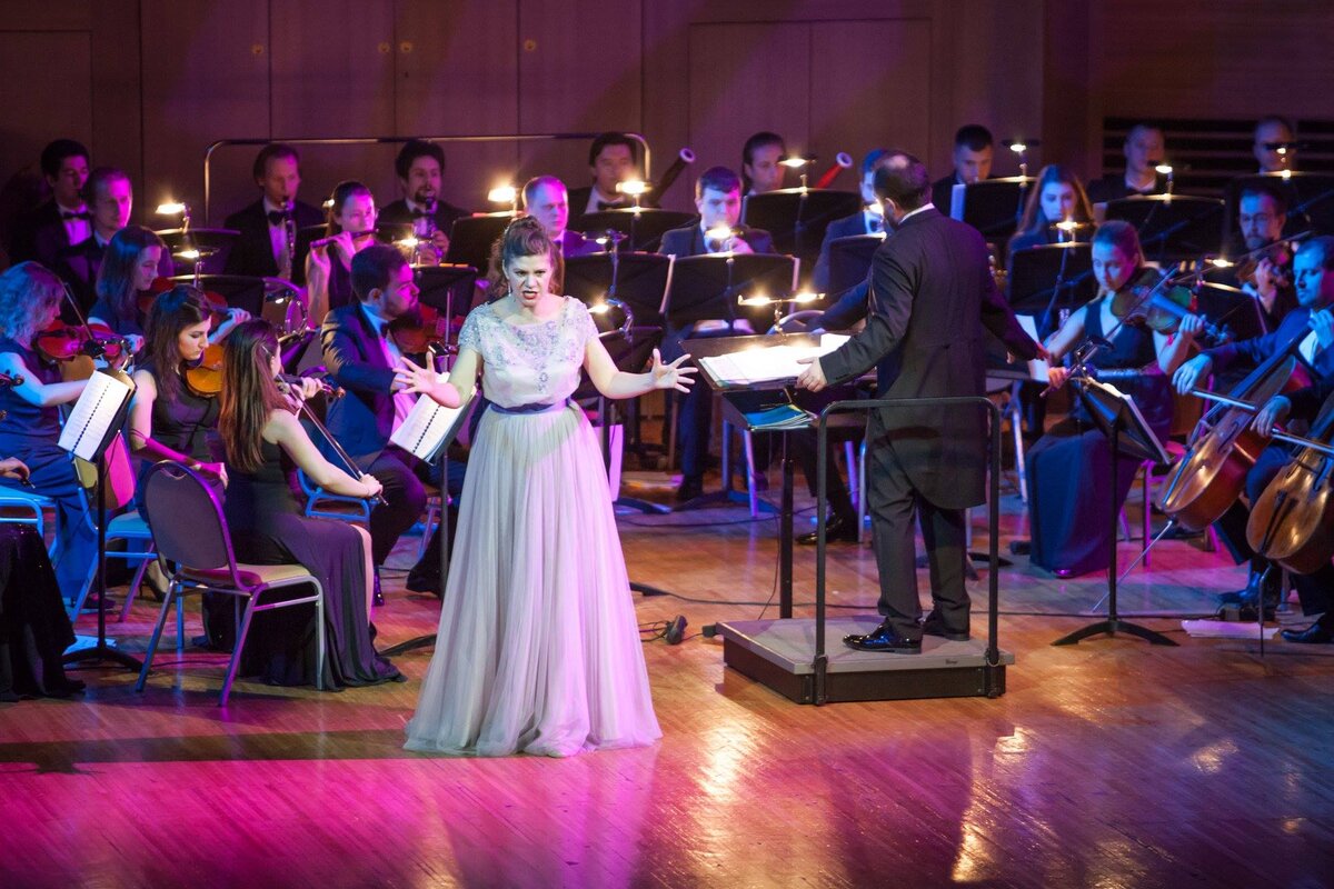 ММДМ, Светлановский зал. Концерт "Пуччини", дирижёр Ариф Дадашев.