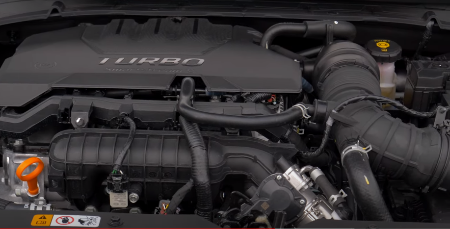 Подкапотное пространство у Hyundai i20 2021 года.