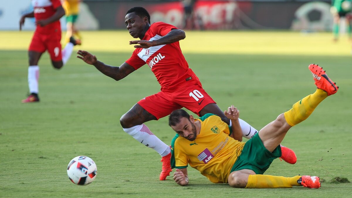 Матч 3-го квалификационного раунда, между московским Спартаком и кипрским АЕКом