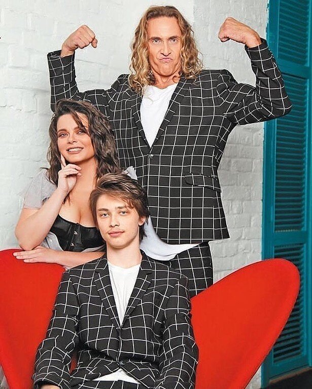 "Счастливая" семья