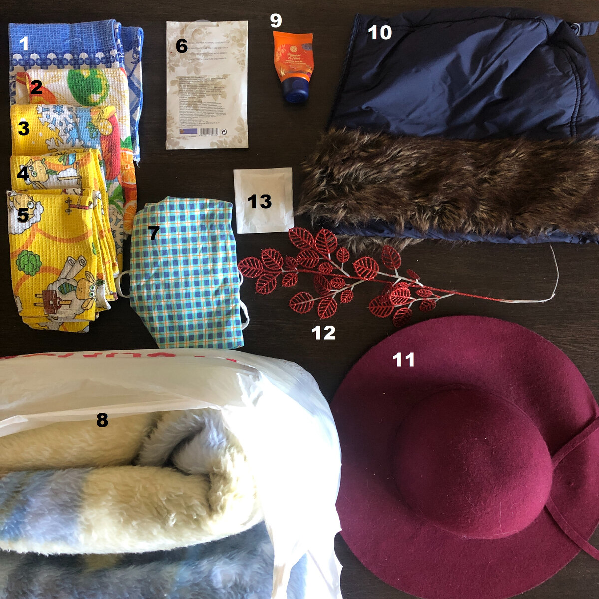 Не все вещи с одной полки, но большинство.