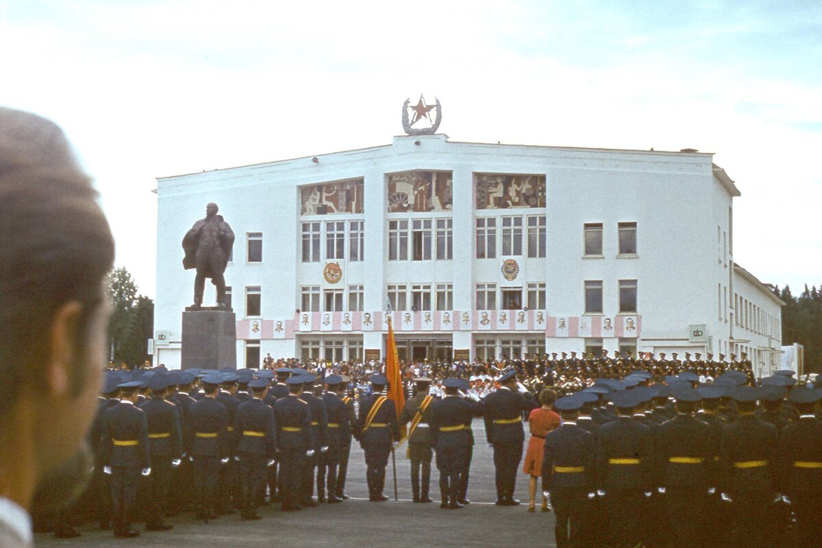 Самый Мирный из советских военных городов | Катехизис и Катарсис | Дзен