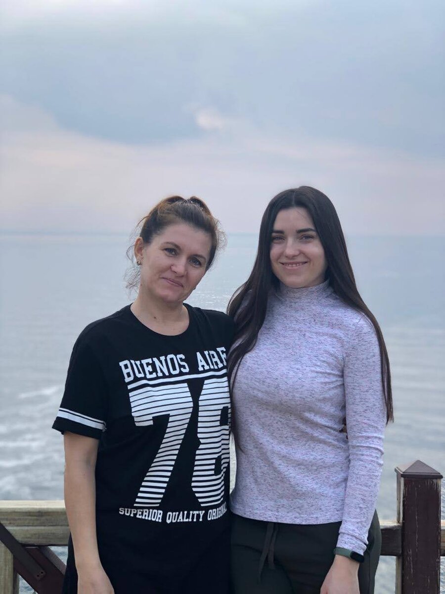 Автор с мамой