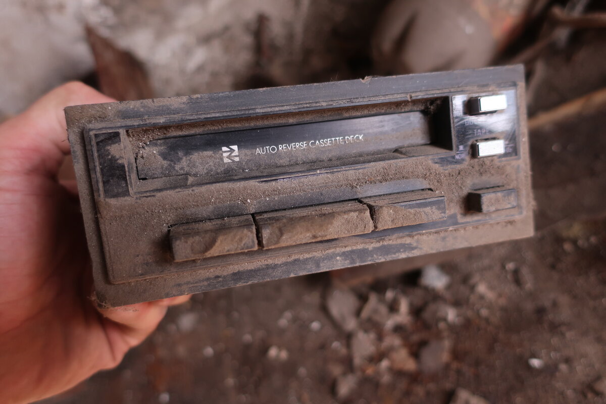 старая автомагнитола