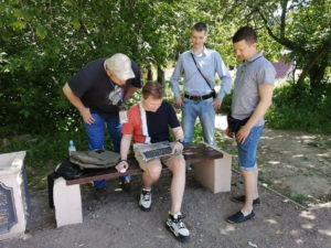 Первым делом открываем ноутбук, смотрим изменения в карточке контракта.