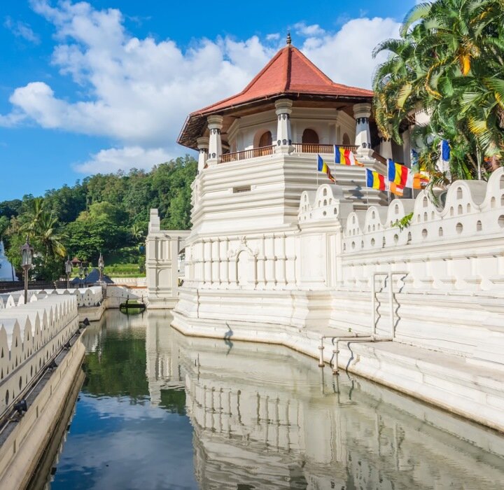 Храм Зуба Буды (Канди)