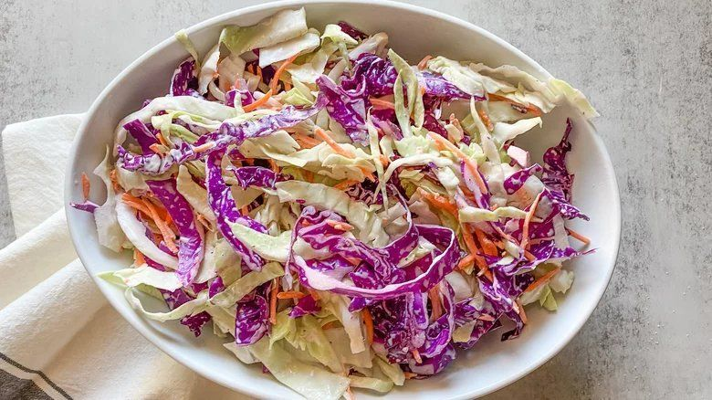 Рецепты салатов с копченым тунцом, которые вам понравятся