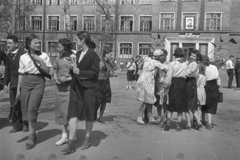 Не репрессиями едиными. 1937-й и другие предвоенные годы в фотографиях