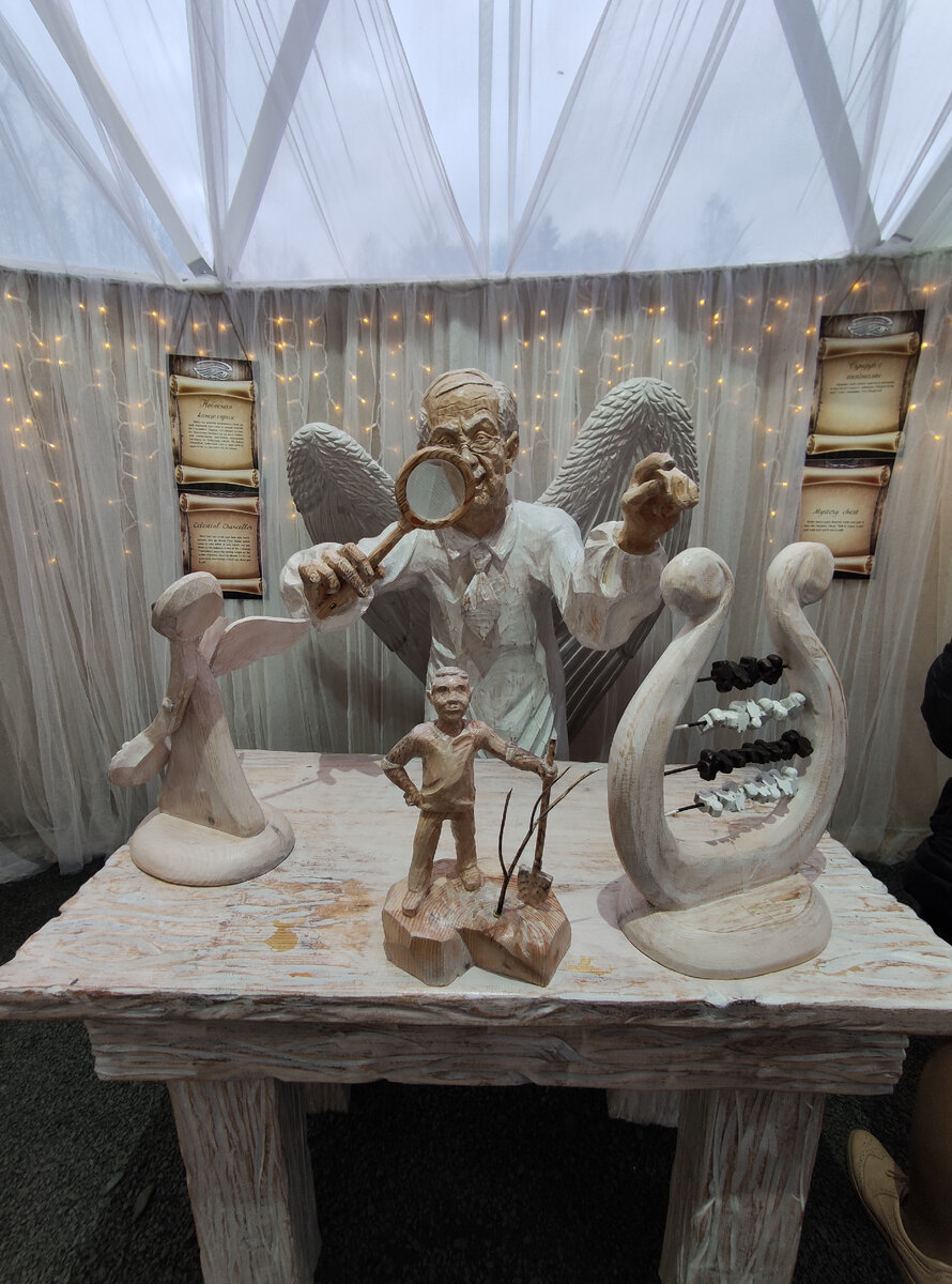 Экспонаты выставки.