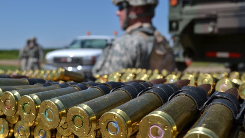 Болгария отправит на Украину первую военную помощь