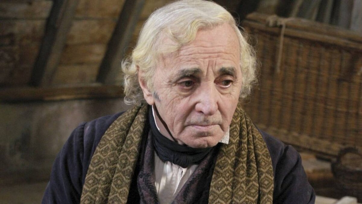 В роли отца Горио Шарль Азнавур. От этого взгляда начинает щемить сердце. источник Яндекс картинки