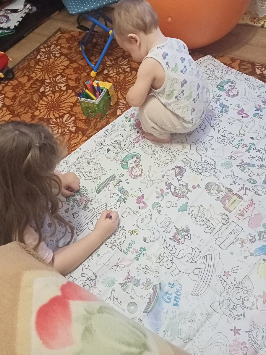 Сегодня утром все были заняты творчеством