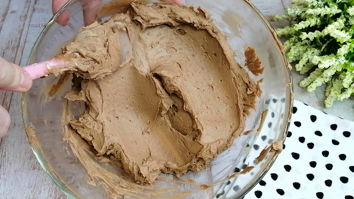 Полуничный сюрприз: рецепт печенья за 15 минут без выпечки