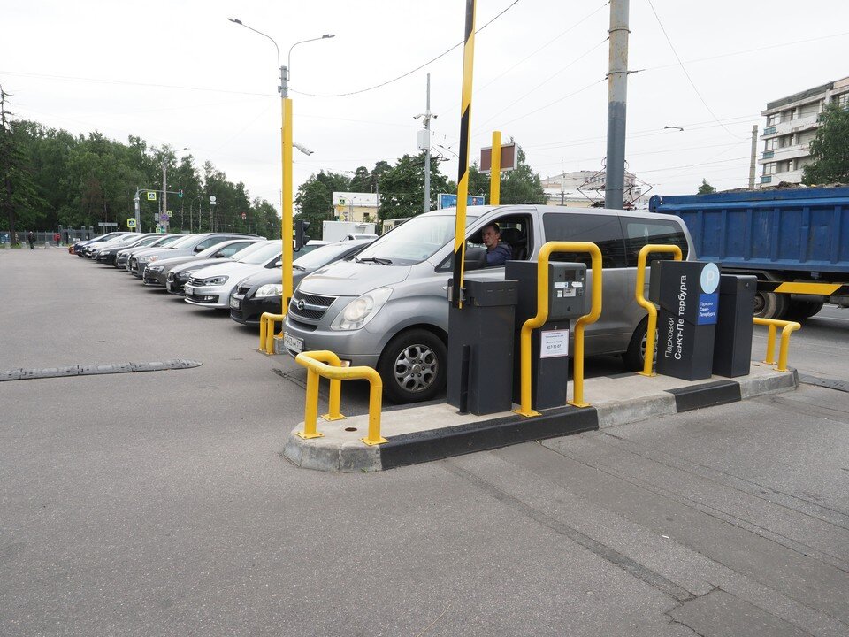     У метро «Шушары» появится еще одна перехватывающая парковка Олег ЗОЛОТО