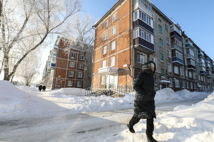   «Сейчас на рынке недвижимости Казани традиционный мертвый сезон. Покупатели ждут значительных скидок, а продавцы прикидывают необходимость такого снижения» Фото: «БИЗНЕС Online»