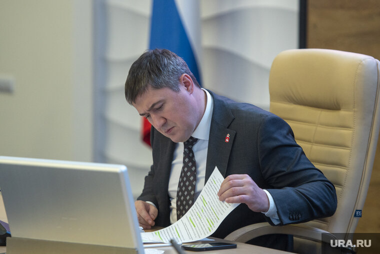    Дмитрий Махонин подписал документ о создании Регионального молодежного центра