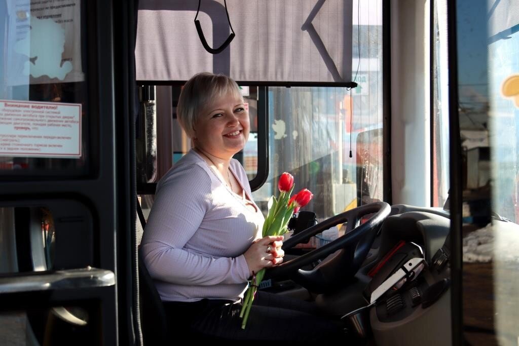 В Твери «Верхневолжское АТП» предлагает женщинам стать водителями автобусов