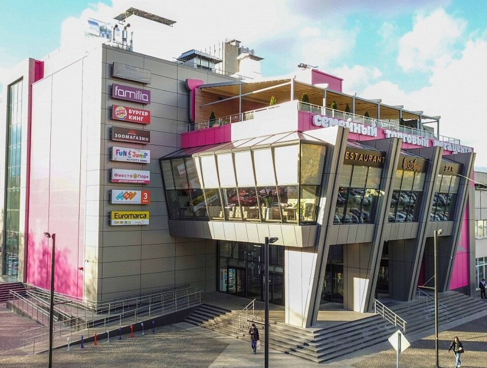 вот так выглядит наш новый торговый центр.