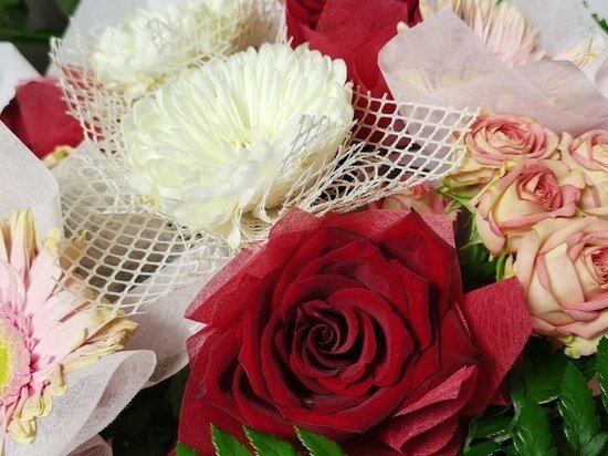     Подарок на 8 Марта в Хабаровске: что подарить девушке, жене, маме, бабушке, учителю и коллегам