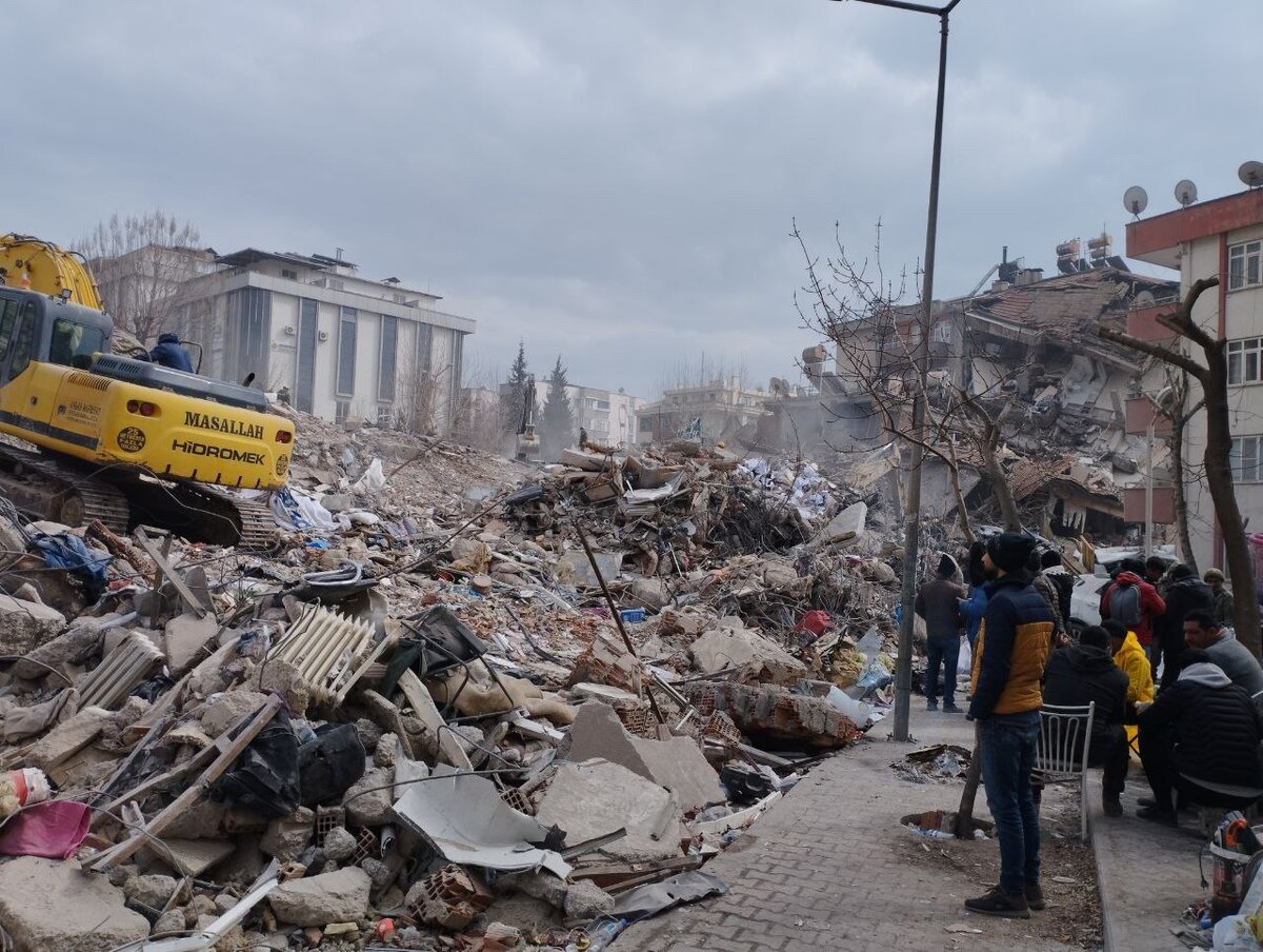 Землетрясение в стамбуле 1999. Землетрясение порт о пренс. Землетрясение в турции 2023 разрушения. Землетрясении. 2020.