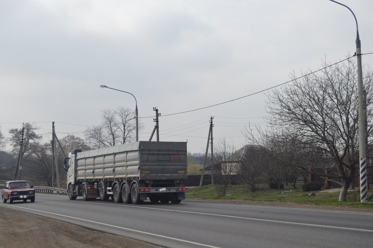 Фото автора. Март 2023. Карьер это не трасса. Здесь другая специфика работы.