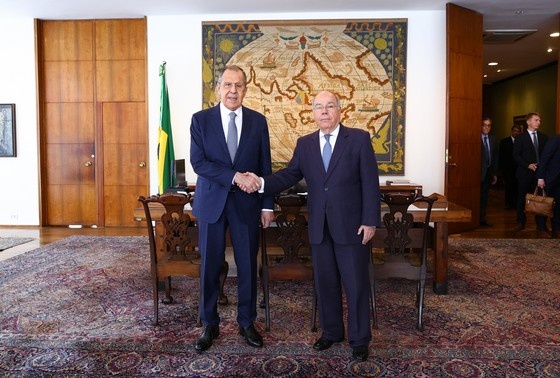    Сергей Лавров на переговорах с главой МИД Бразилии Мауро Виэйрой