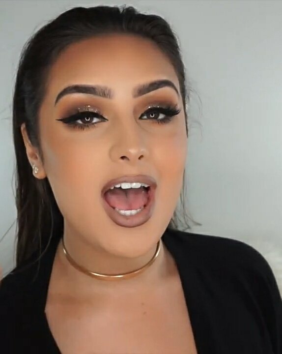 Amy Rose Walker Tongue 