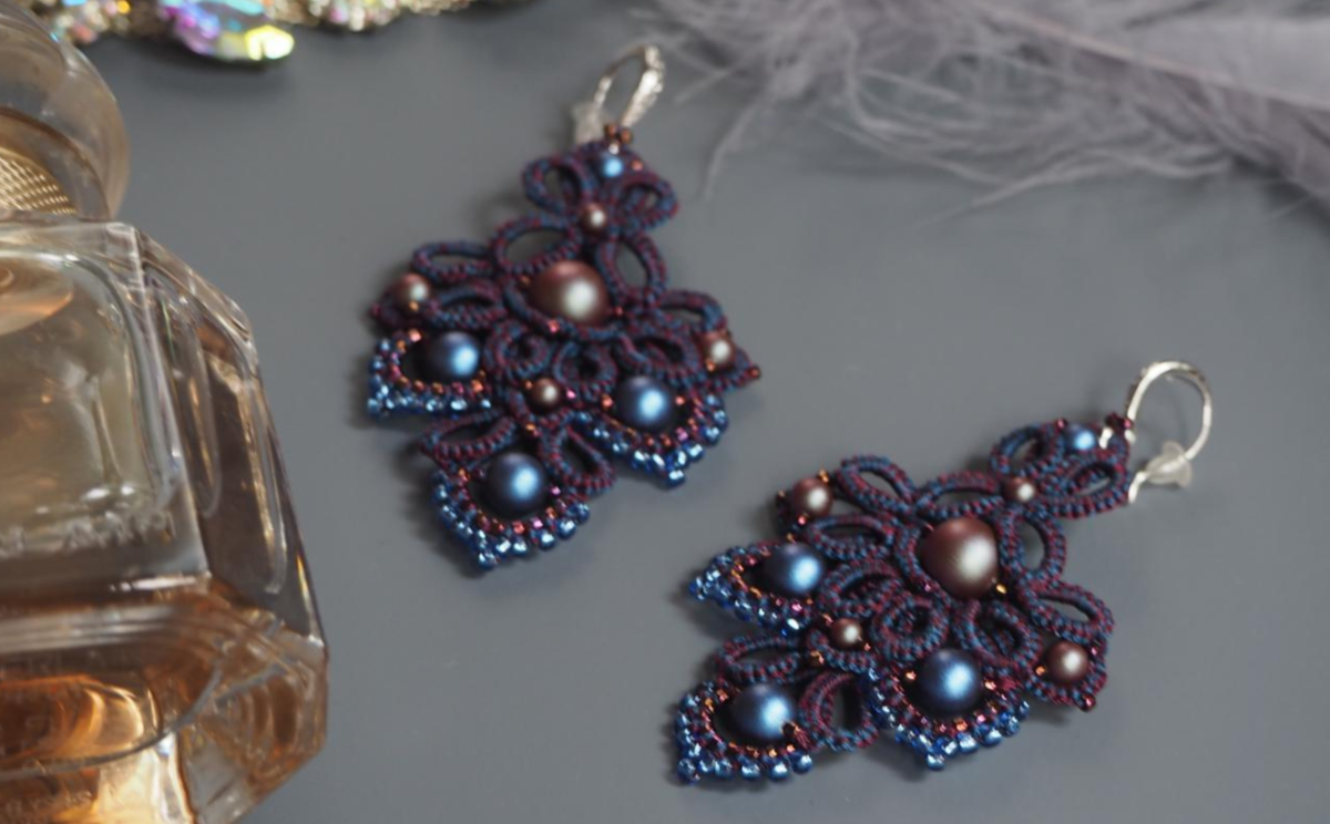 Серьги, схему которых украли.