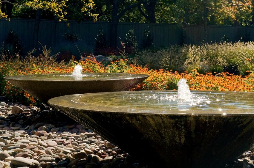 Садовый фонтан - как подключить самостоятельно