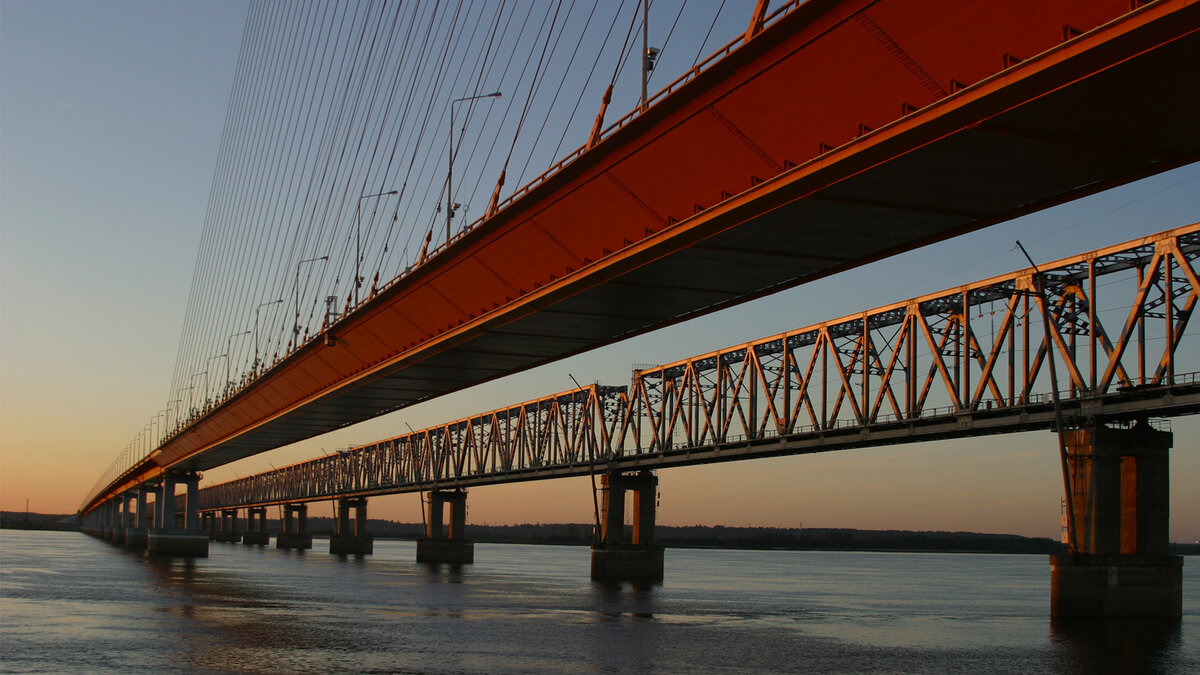 Сургутский мост фото ночью