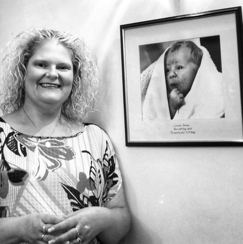 Луиза Браун со своим новорожденным фото