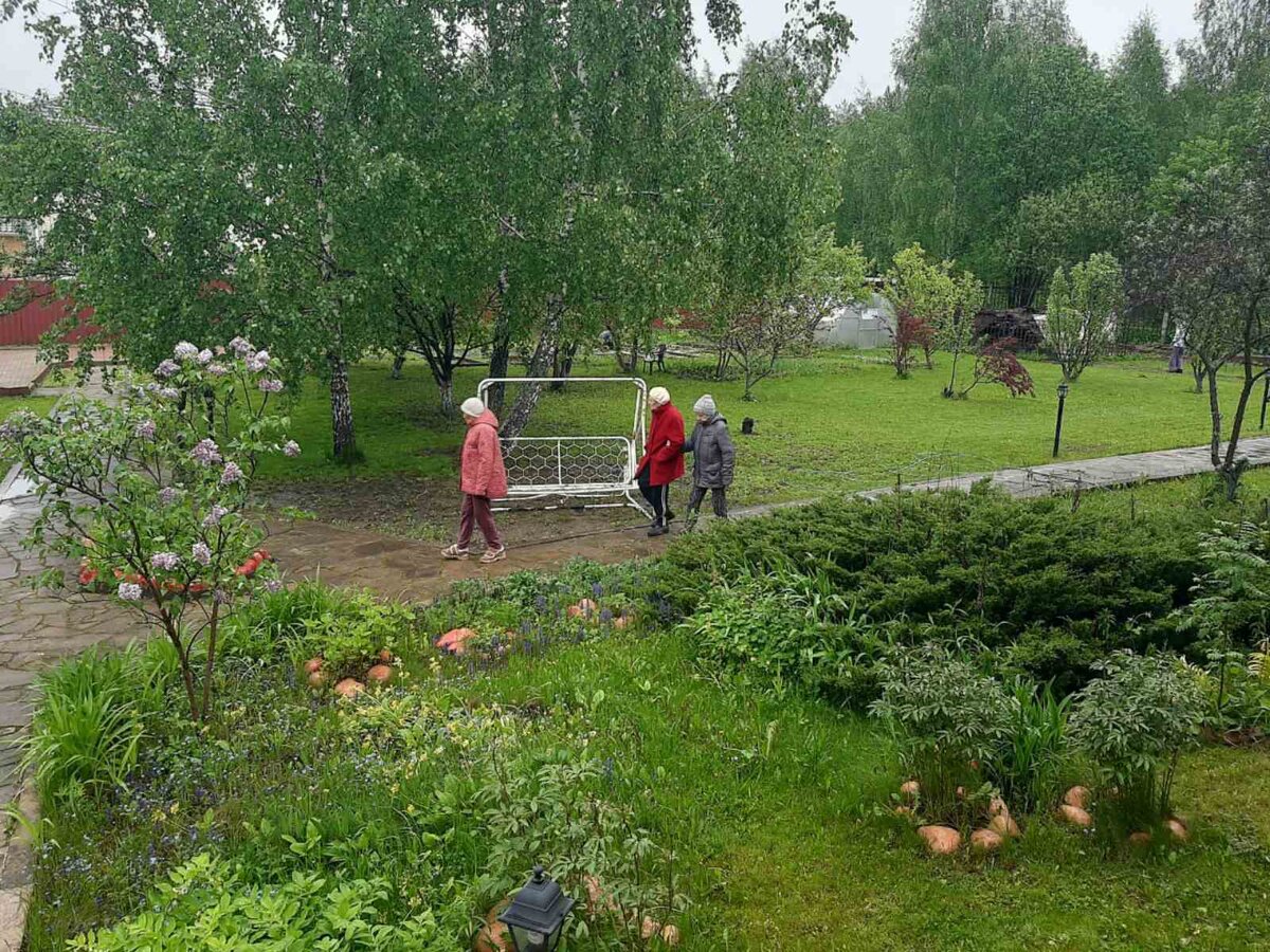 Пансионат для пожилых людей золотая осень. Пансионат для престарелых в Афанасово. Дом престарелых Луховицы. Малаховка пансионат для пожилых. Санатории Московской области для пенсионеров.