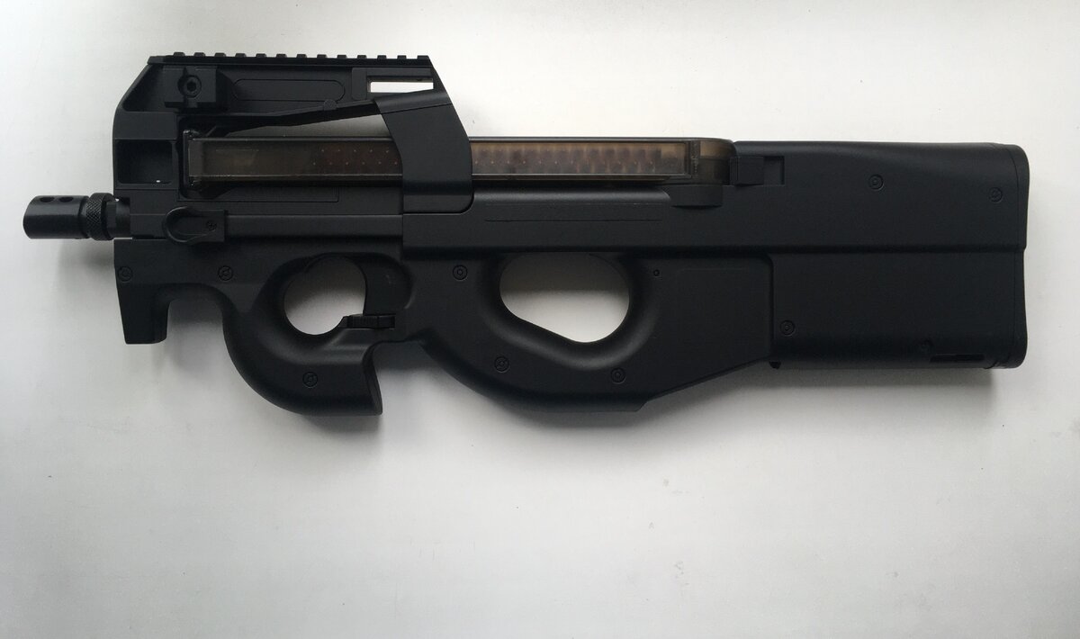 FN P90