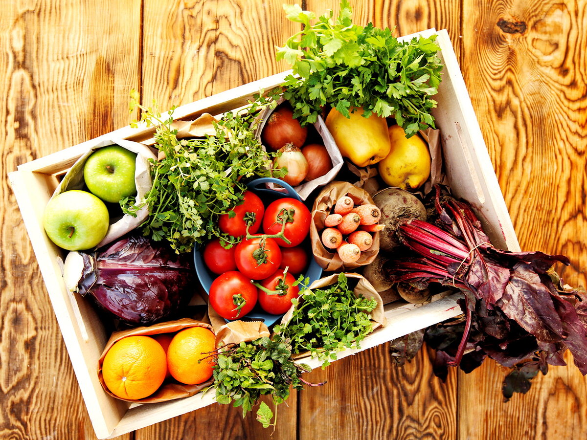 km 0 – еда выращенная в районе проживания. Главный ориентир – правильность выращивания продукта и его экологичность. Это анти фастфуд.