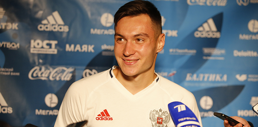                                                     Улыбка Вячеслава Караваева.