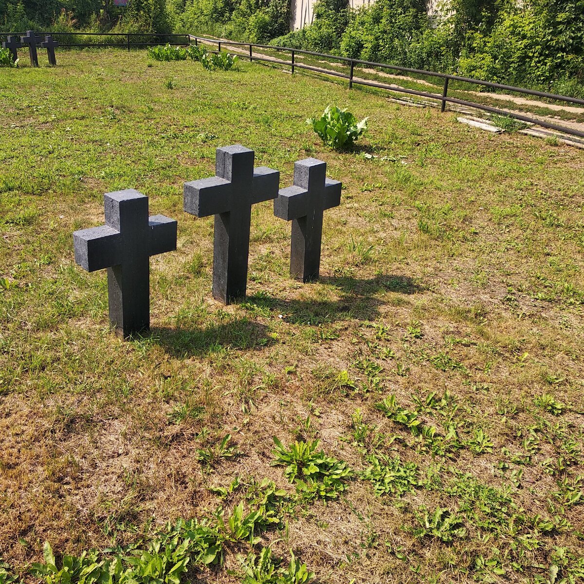 Венгерско-латышское кладбище на Клещихе. Новосибирск. Июль 2020 г.