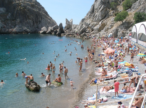 В этом году в Крыму много народа