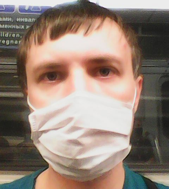 Это я в питерском метро, приехал повидаться с подругой.
На дворе июль 2020 года, карантин по поводу COVID-19