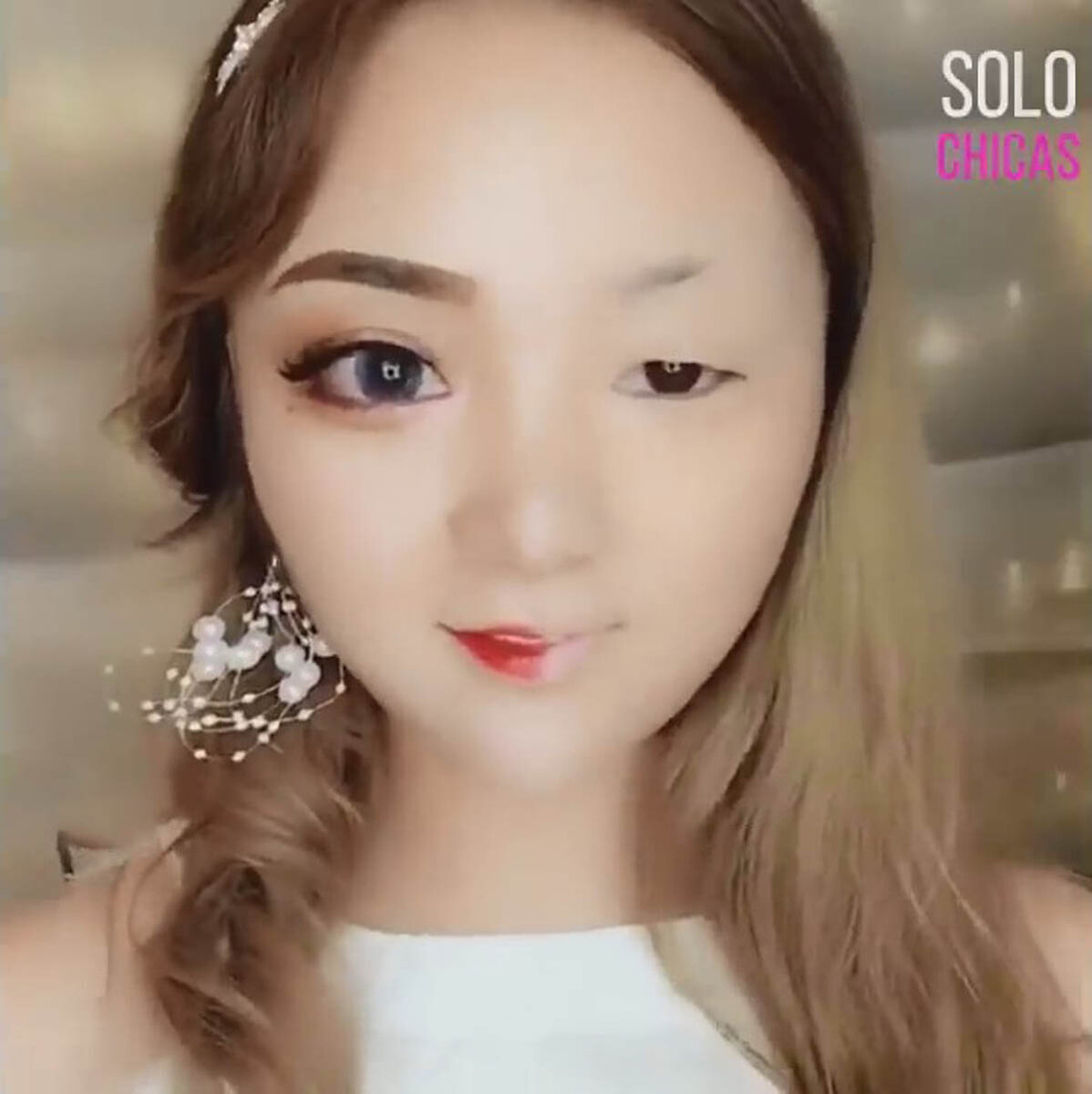 Азиатская красота может быть искусственной, “кукольной”… но это действительно красиво // Случайная азиатка из подборки про чудеса азиатского макияжа”