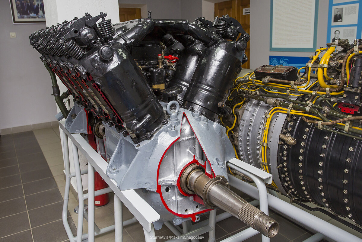 28 Цилиндровый двигатель Pratt Whitney aircraft engine