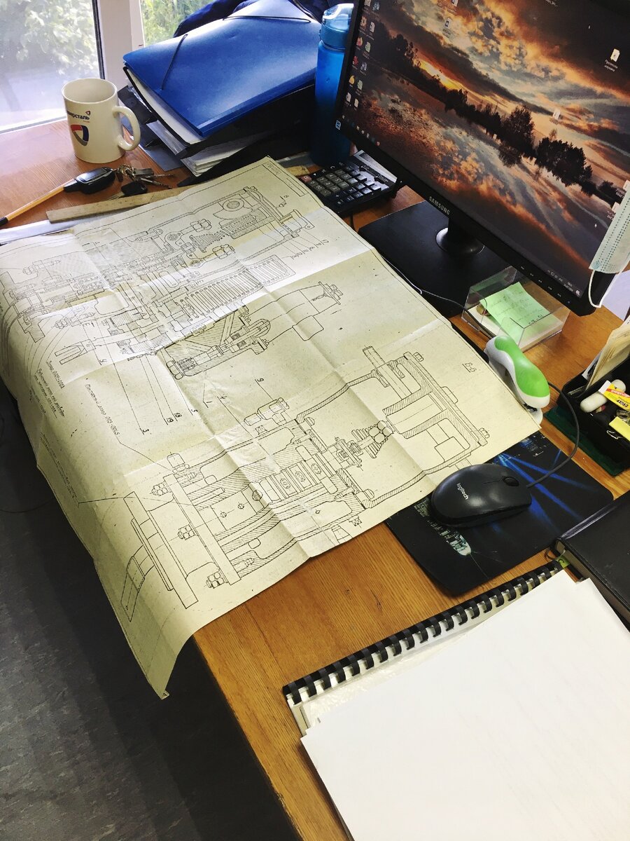 Рабочее место инженера.
