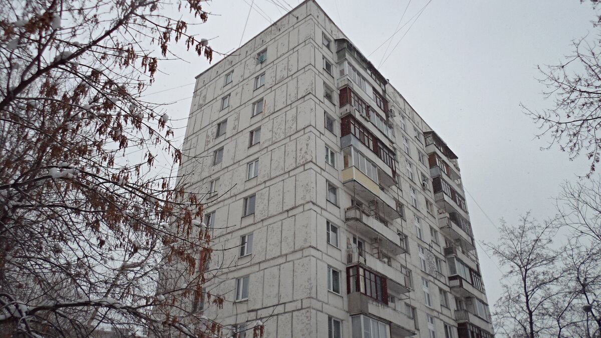 Убогий "видок" большинства домов серии II-18/09. Источник: Wikimapia.org