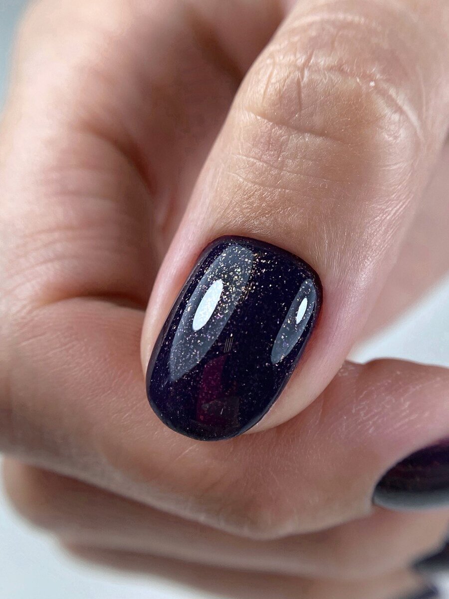 Работа ученицы на курсе повышения квалификации по комби маникюру в школе COSMO Nail Art